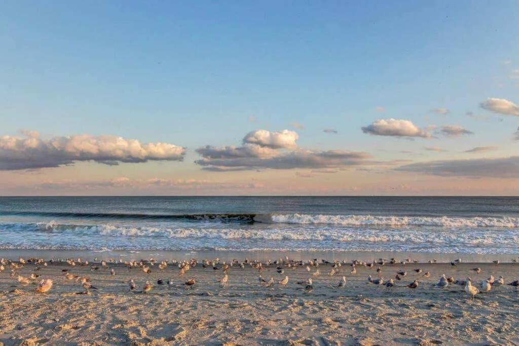 *Renovated Oceanfront Condo*Queen Beds*Pools*Hot Tubs*More*P220 เมอร์เทิลบีช ภายนอก รูปภาพ